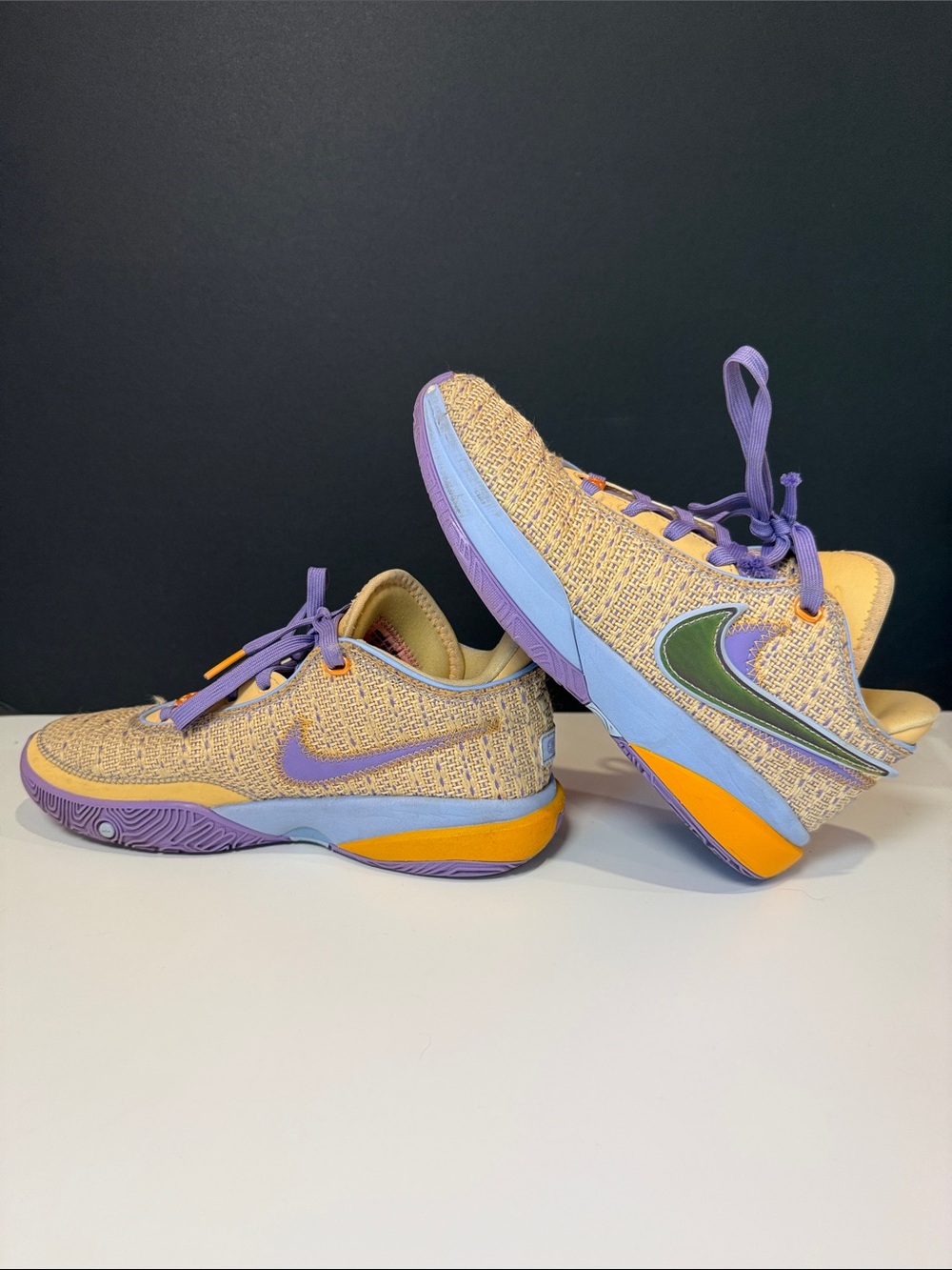 Nike LeBron 20 Summer Vibes Size 5.5Y